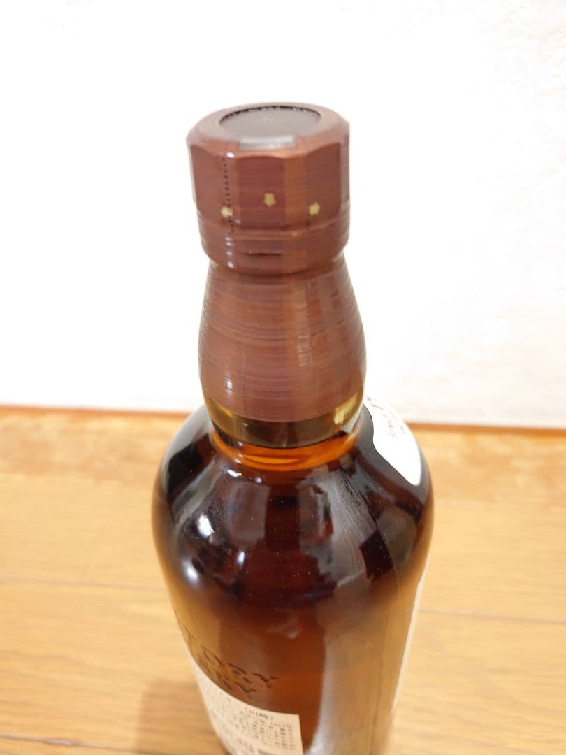 新品・未開封　　山崎シングルモルト１００周年　 　　　７００ml 箱付き　㋕54