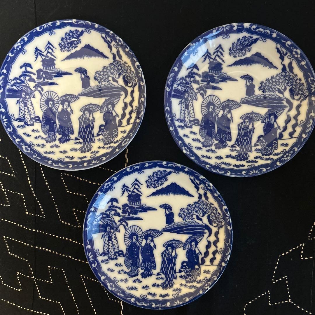 昭和初期【カップ＆ソーサー】透かし芸者　エッグシェル　(大)3客セット　①