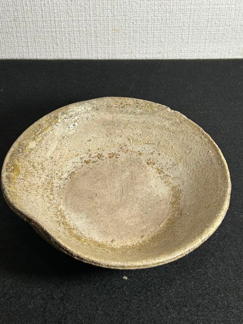 常滑焼　山茶碗　小皿 《鎌倉期〜室町期》