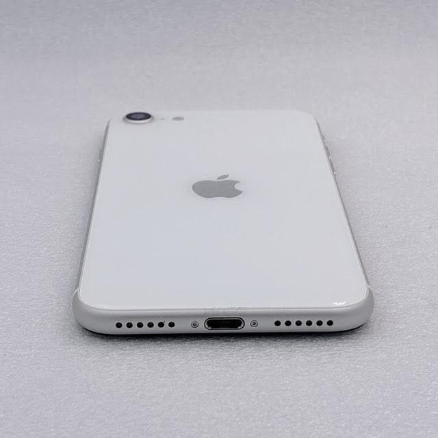 美品✨iPhoneSE第三世代128GB ホワイト SIMフリー 新品バッテリー