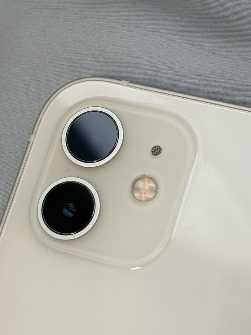 Bell【超美品】iPhone 12（64GB・ホワイト）B容量92％！