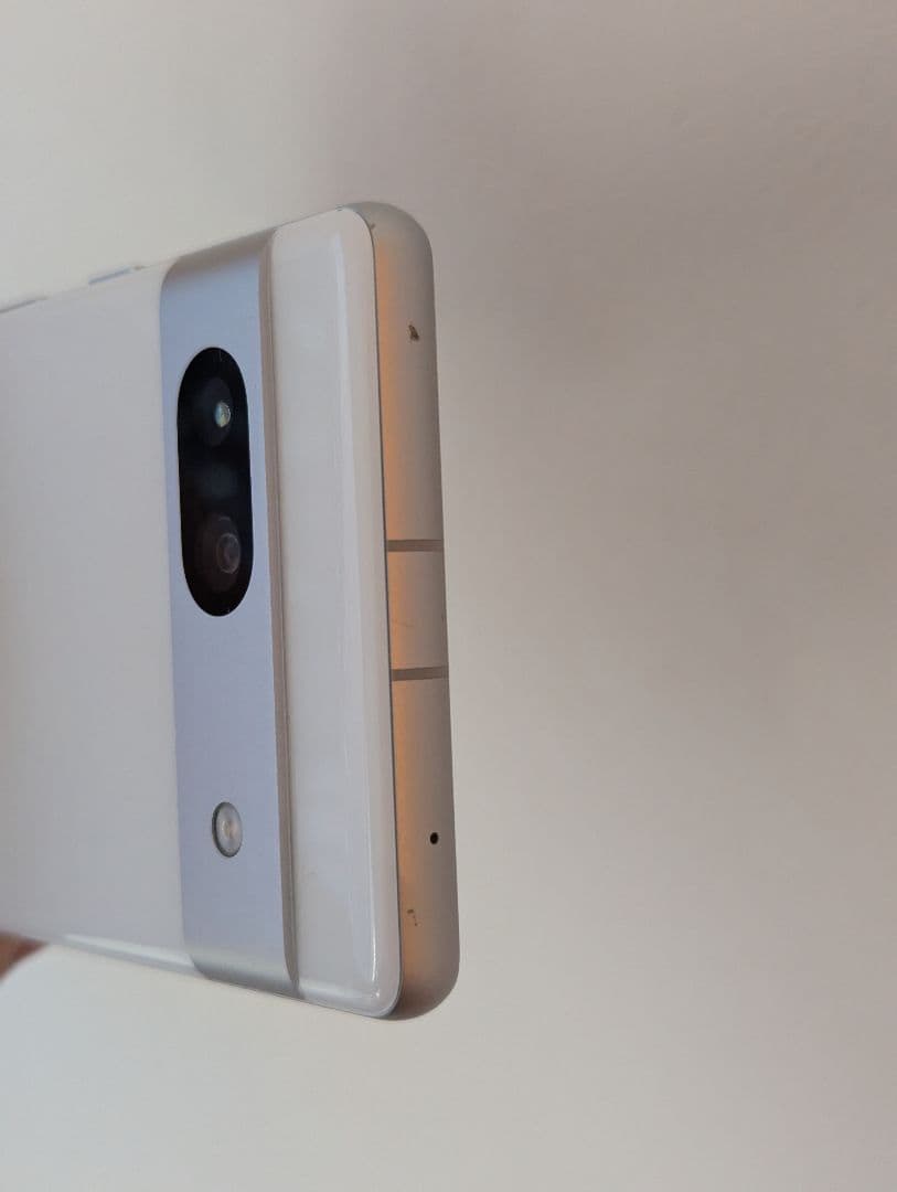 Google Pixel 7a ホワイト　電池新品交換済