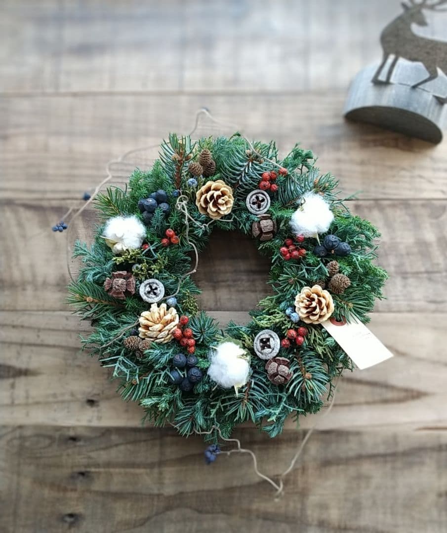 コニファーと木の実のリース ChristmasWreath