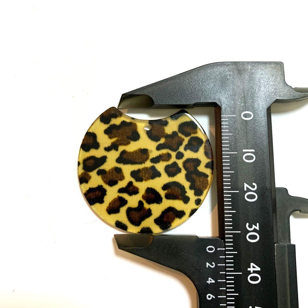 765 大ぶり レオパード ラウンドかじりチャーム 1穴