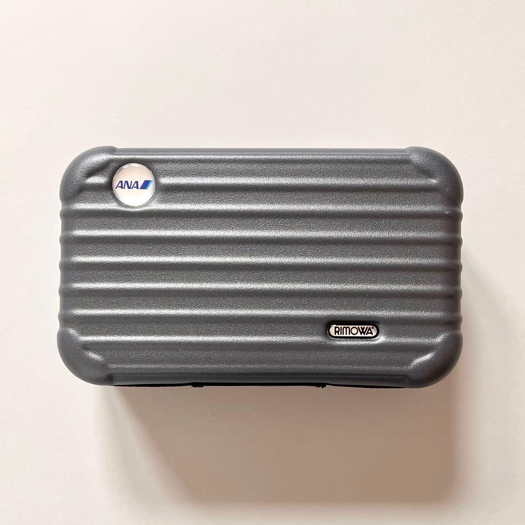 ANA ファーストクラス RIMOWA リモワ アメニティ マット グレー