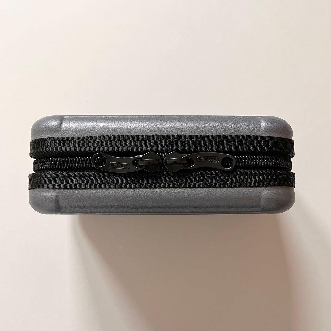 ANA ファーストクラス RIMOWA リモワ アメニティ マット グレー
