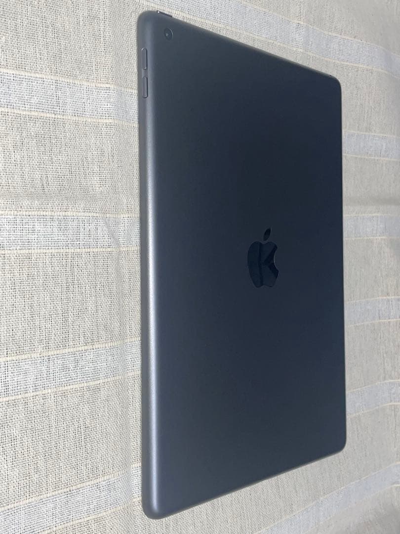 箱付属品おまけあり iPad 第9世代 Wi-Fiモデル 64GB シルバー本体