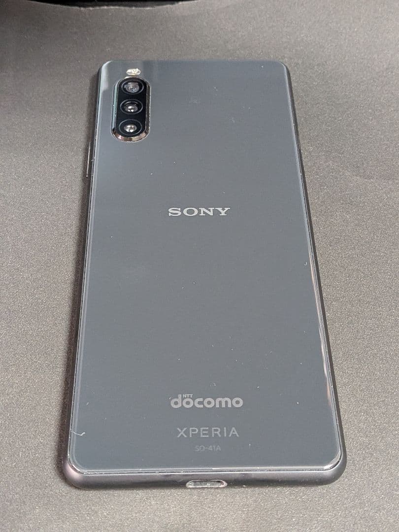 【中古】【美品】SONY Xperia 10 II ブラック 本体 SO-41A