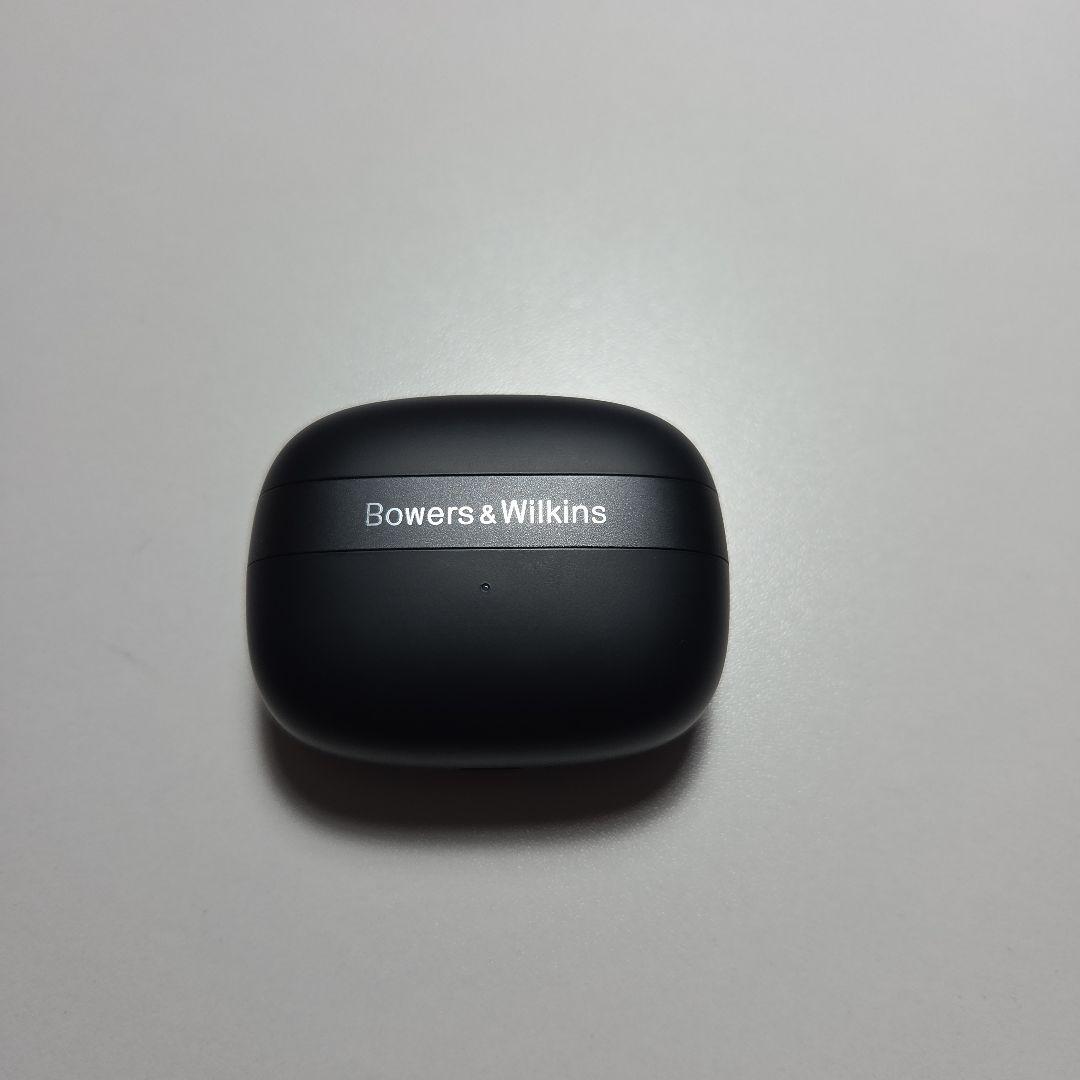 Bowers & Wilkins Pi8+ケース付き