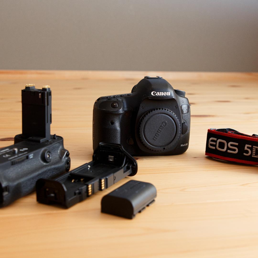 ★動作品★ Canon キヤノンEOS 5D Mark Ⅲ 3★送料無料★