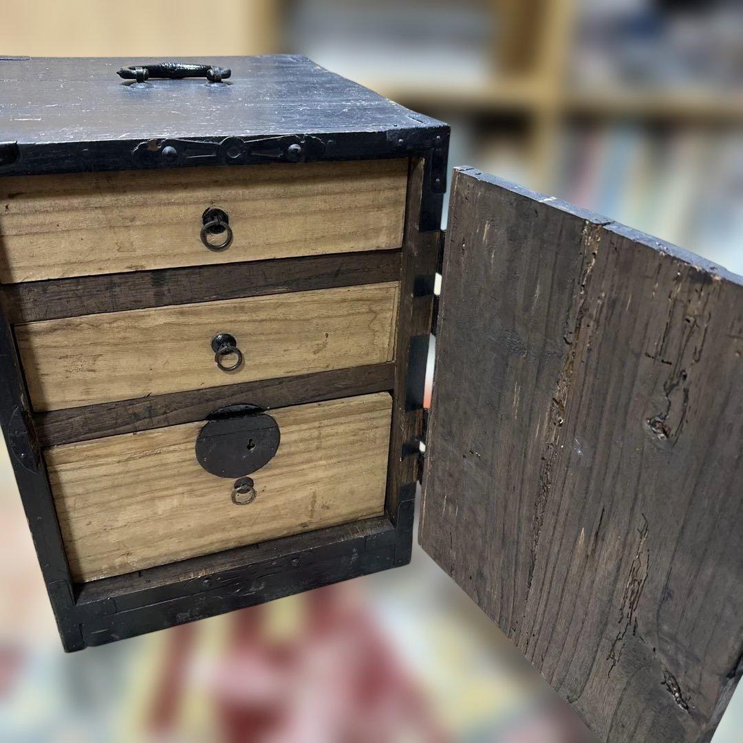 骨董 船箪笥 (金庫) 時代和箪笥 鉄地金具　　チェスト 金具装　レトロ