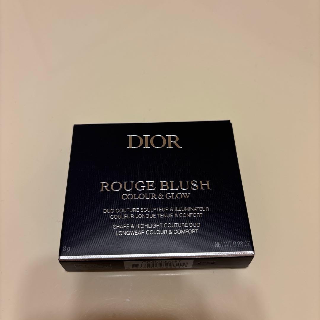 DIOR ROUGE BLUSH ハイライトパウダー