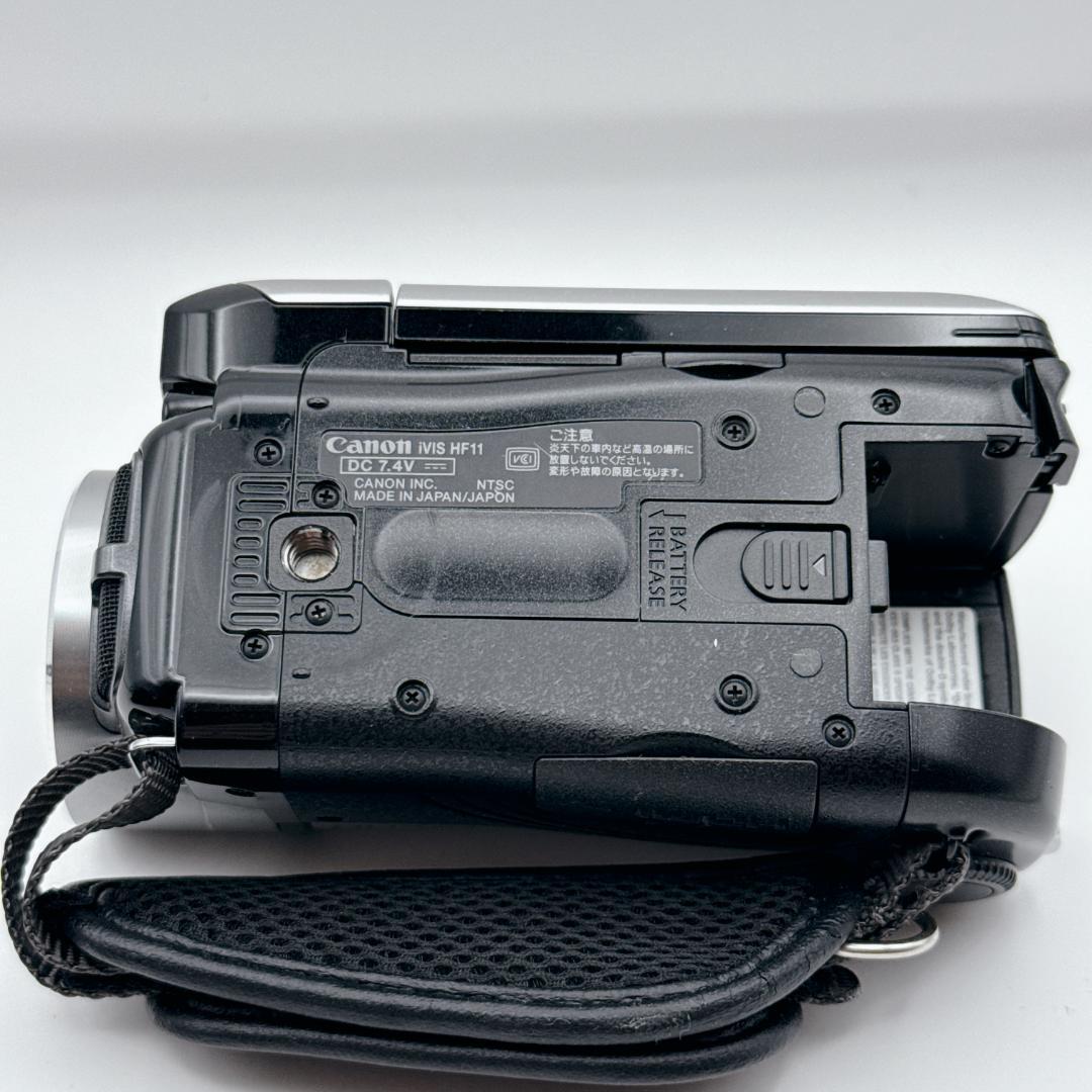 【美品】Canon キヤノン デジタルビデオカメラ iVIS HF11 32GB