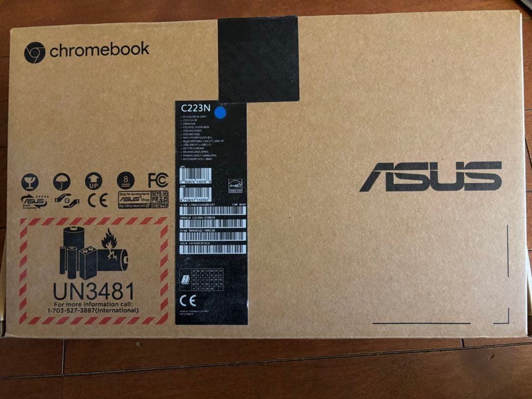 ASUS Chromebook 箱、説明書付