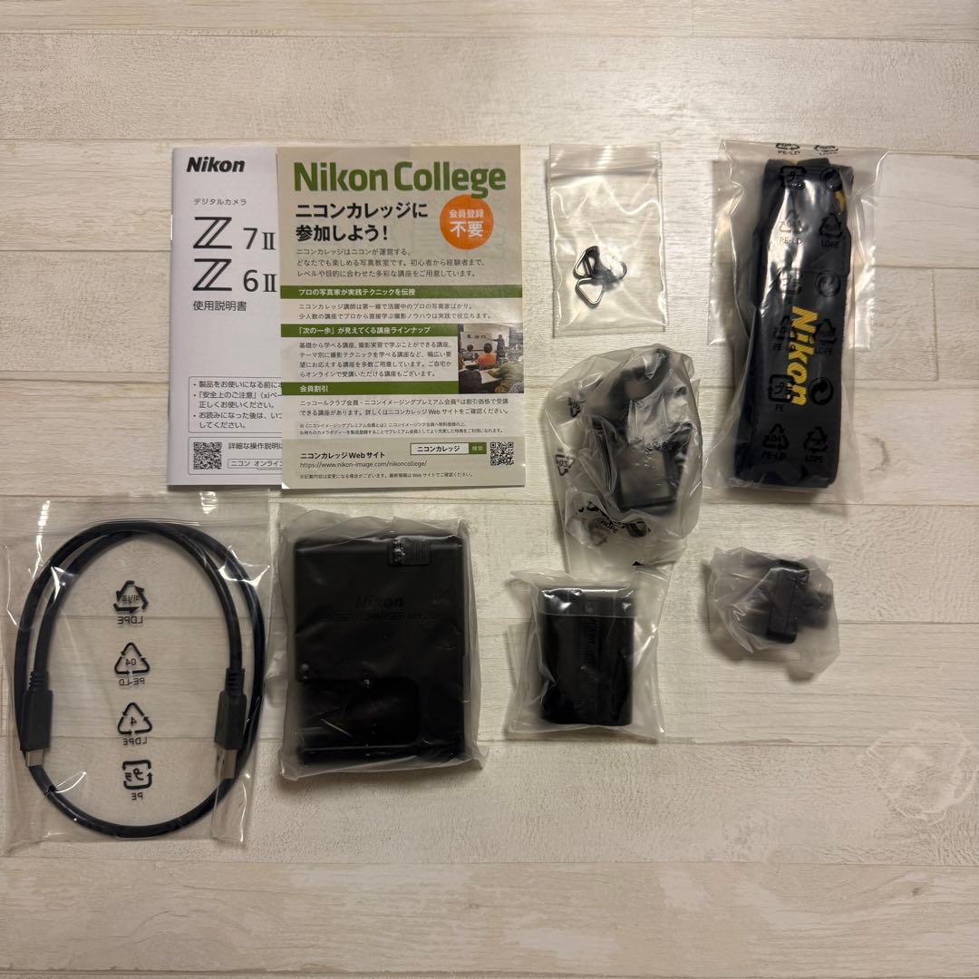 極美品 Nikon Z6II ニコン ミラーレス一眼 オマケあり