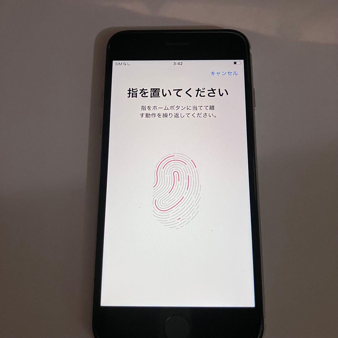 バッテリー新品　iPhoneSE第3世代　本体64GB SIMフリー　付属品付き