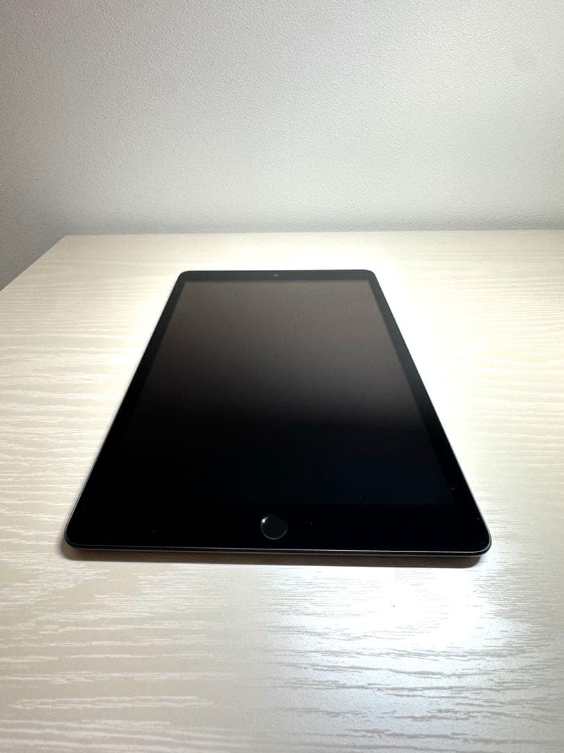 Apple iPad (第9世代) 64GB シルバー　本体