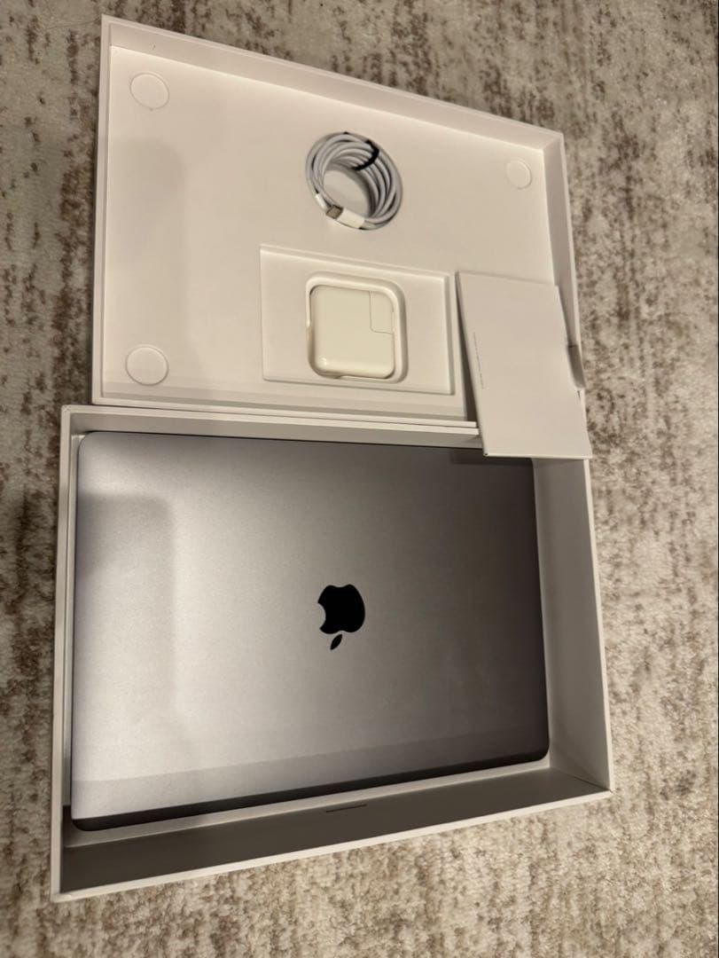 MacBook本体 Apple MacBook Air (Retina,13-inc,2020)