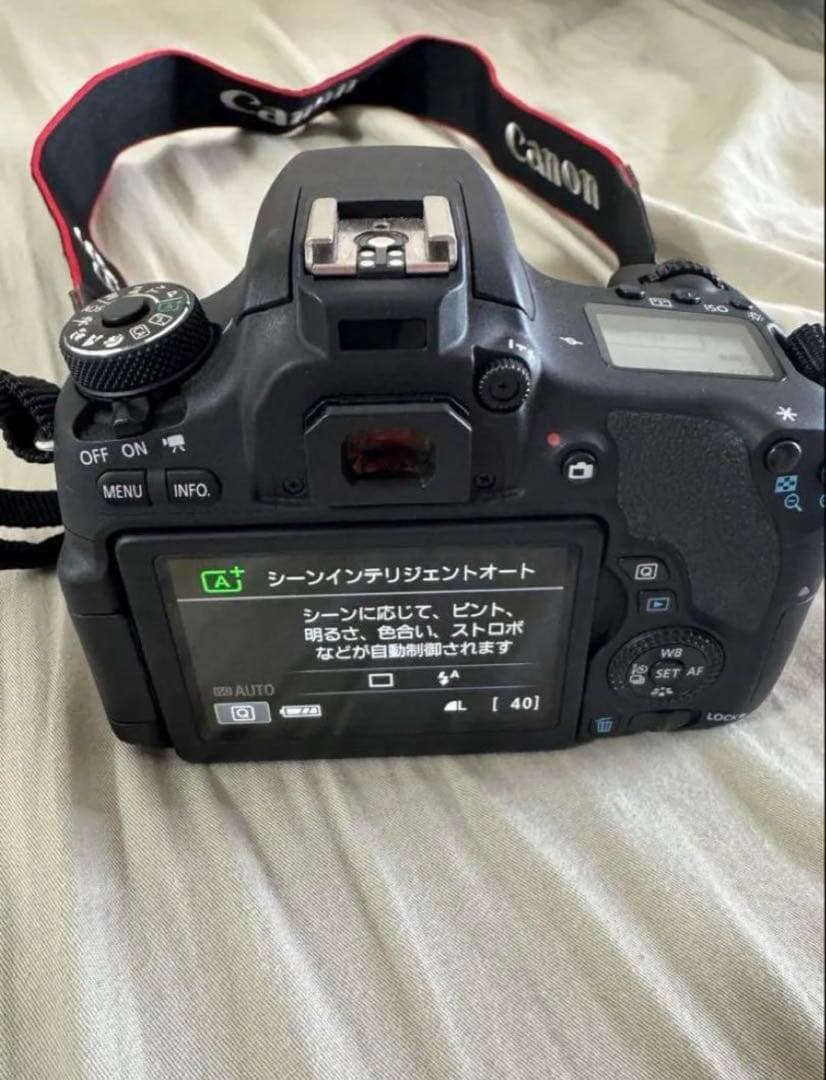 【美品】Canon EOS 8000D デジタル一眼レフカメラ