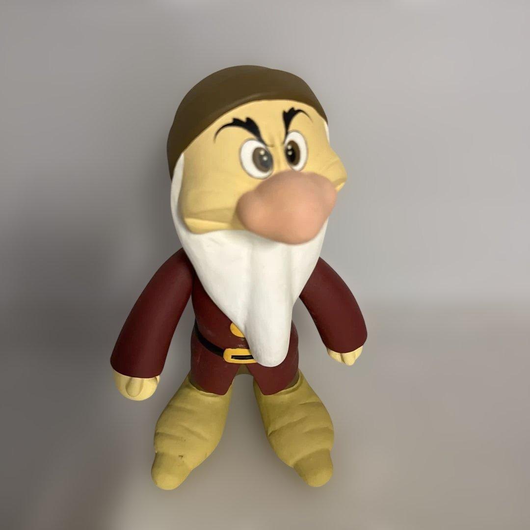 ディズニー 白雪姫 七人のこびと グランピー フィギュア 希少 559/1500