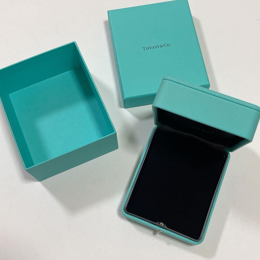 極美品　ティファニー　ネックレスケース　空箱　リボン付き　ブルーボックス