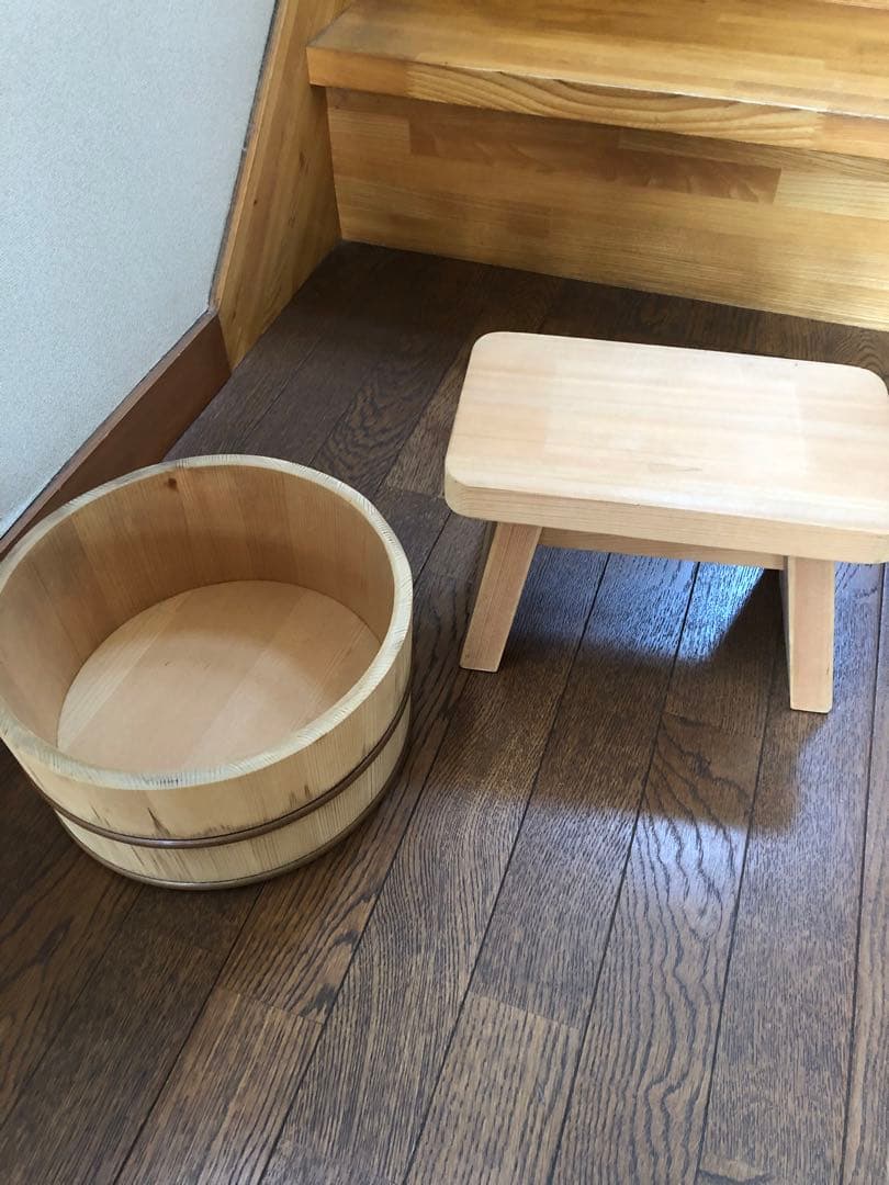 木製 湯桶とスツール セット　新品未使用　チャイルド　無垢　無塗装