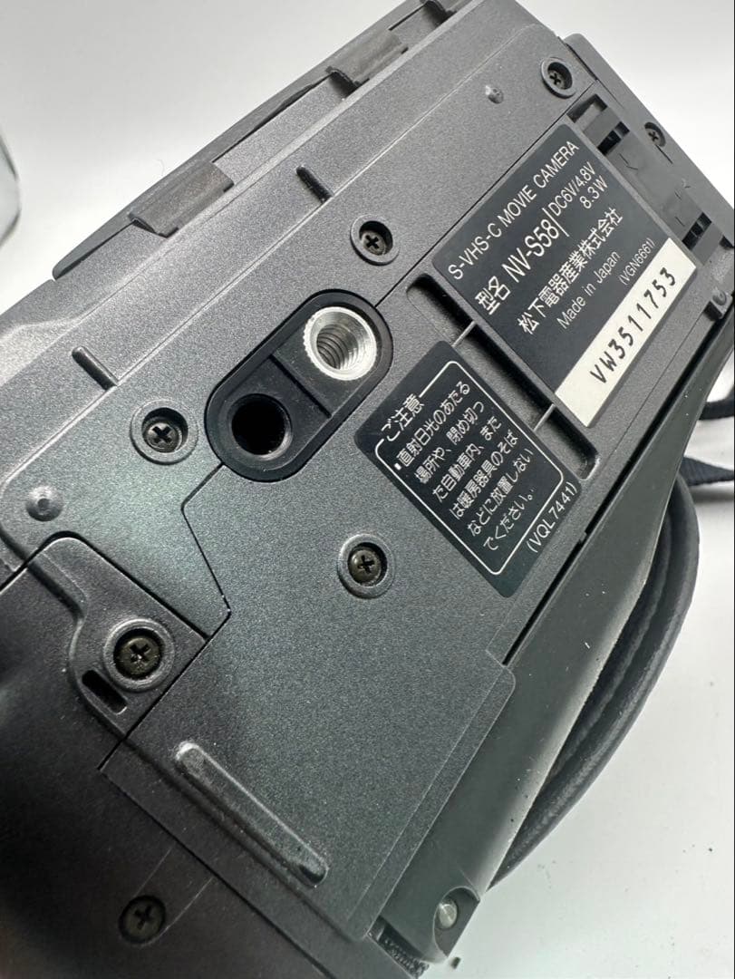 Panasonic NV-S100 VHS-C ビデオカメラ バッテリー付き