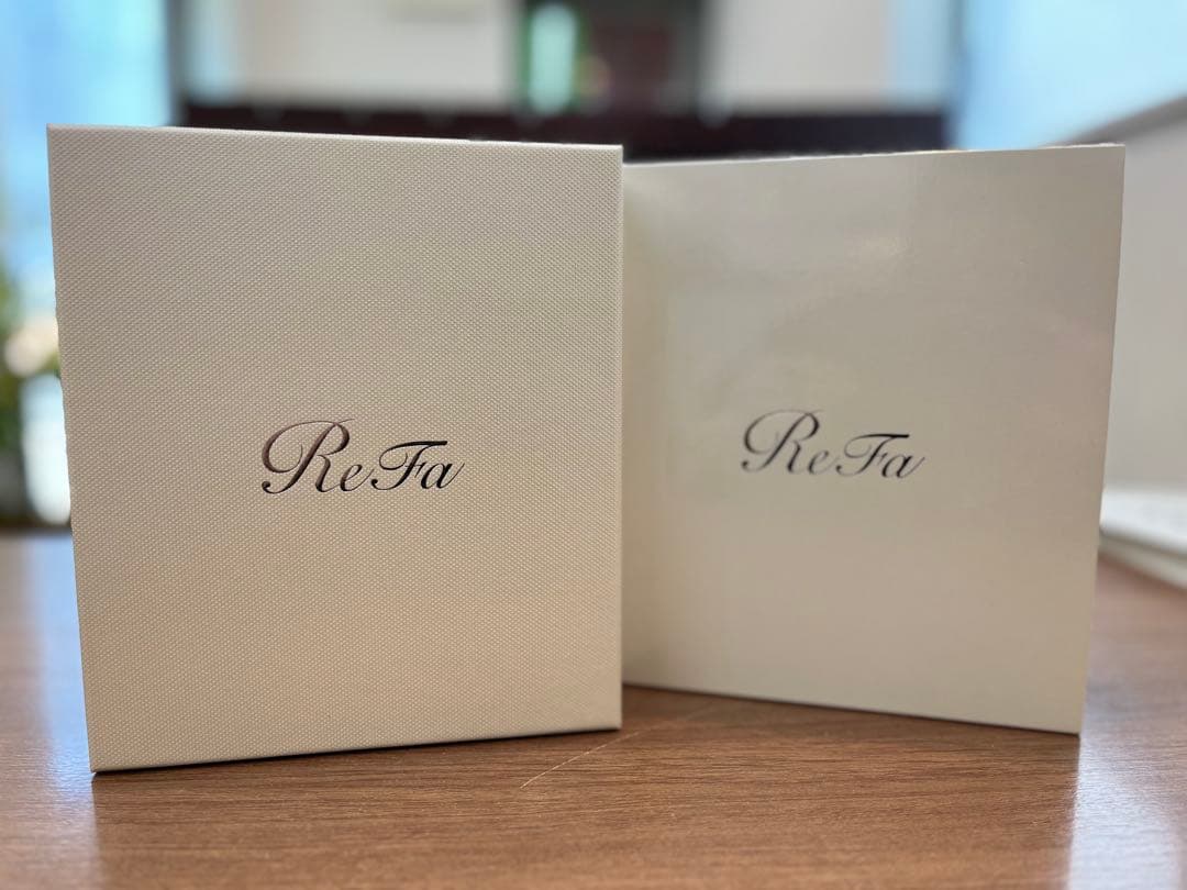 未使用　ReFa 美顔ローラー 箱入り　美品 定価29480円　プレゼントにも