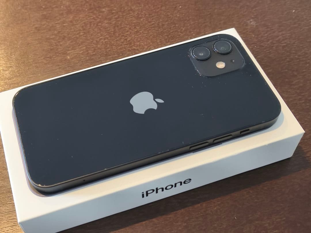 Apple iPhone 12 ブラック 64g 本体