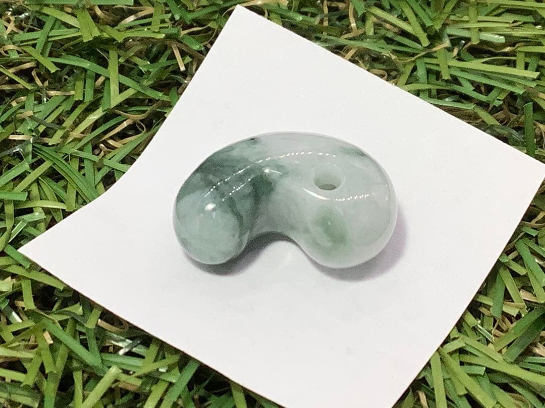 ⭕️2000年の眠りから　糸魚川翡翠ジェダイト　本物の高品質を‼️ 外部ソーティング