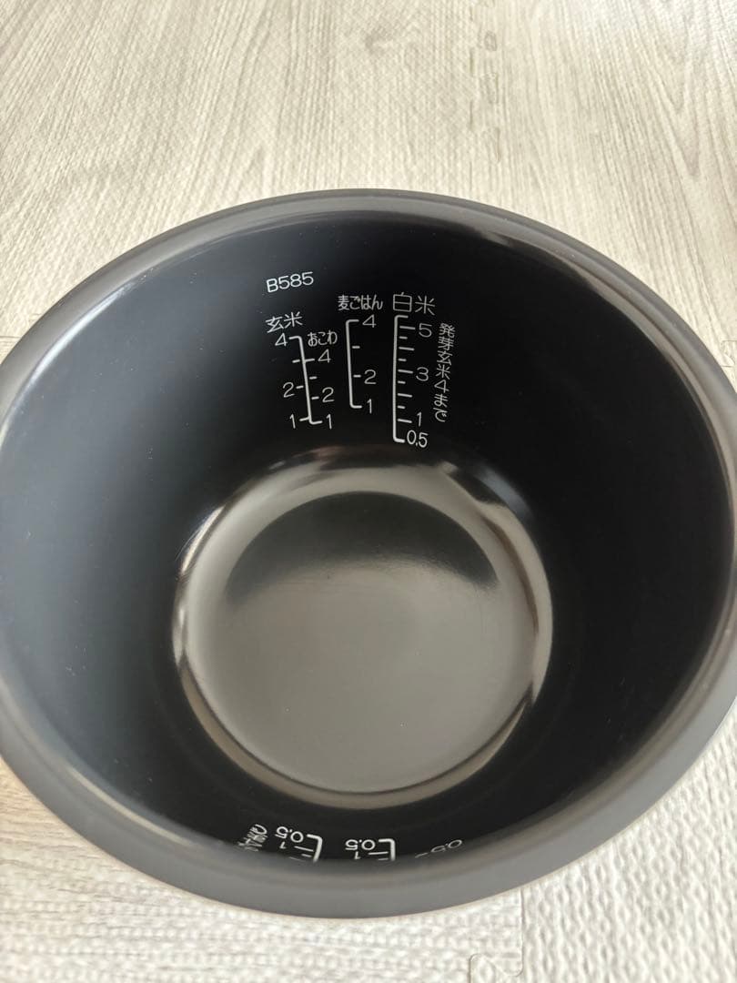 【未使用品】象印 NW-VC10 炊飯器 1.0L ダークブラウン