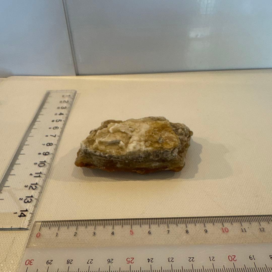 【クルミ様ご検討品】北海道石　然別オパール　蛍光オパール105ｇ