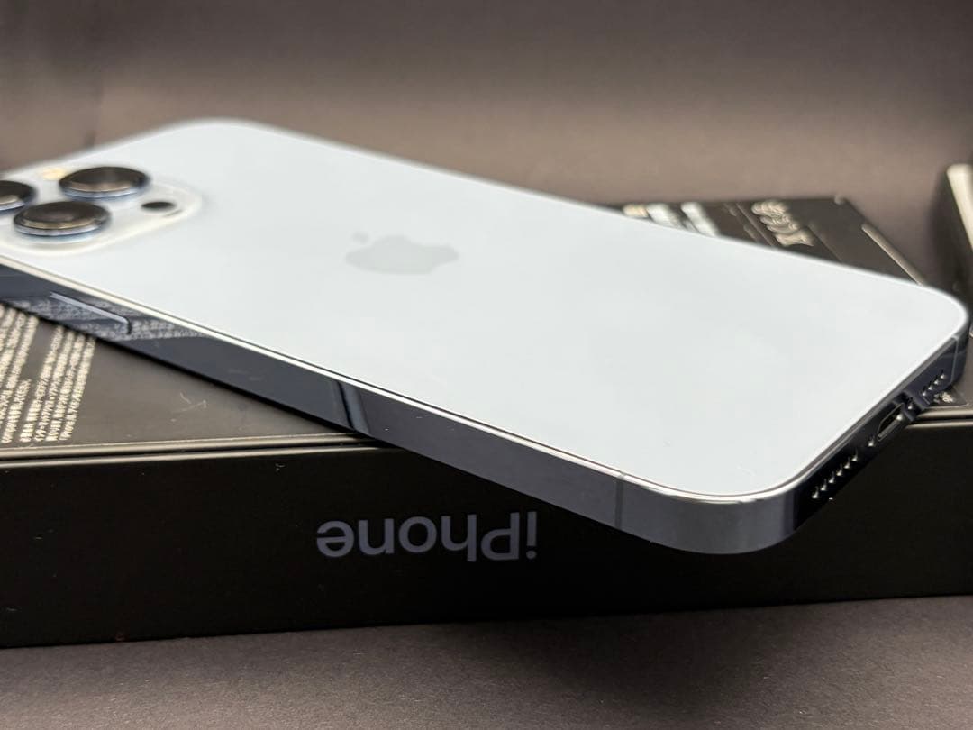 iPhone 13 pro max 256GB バッテリー99%
