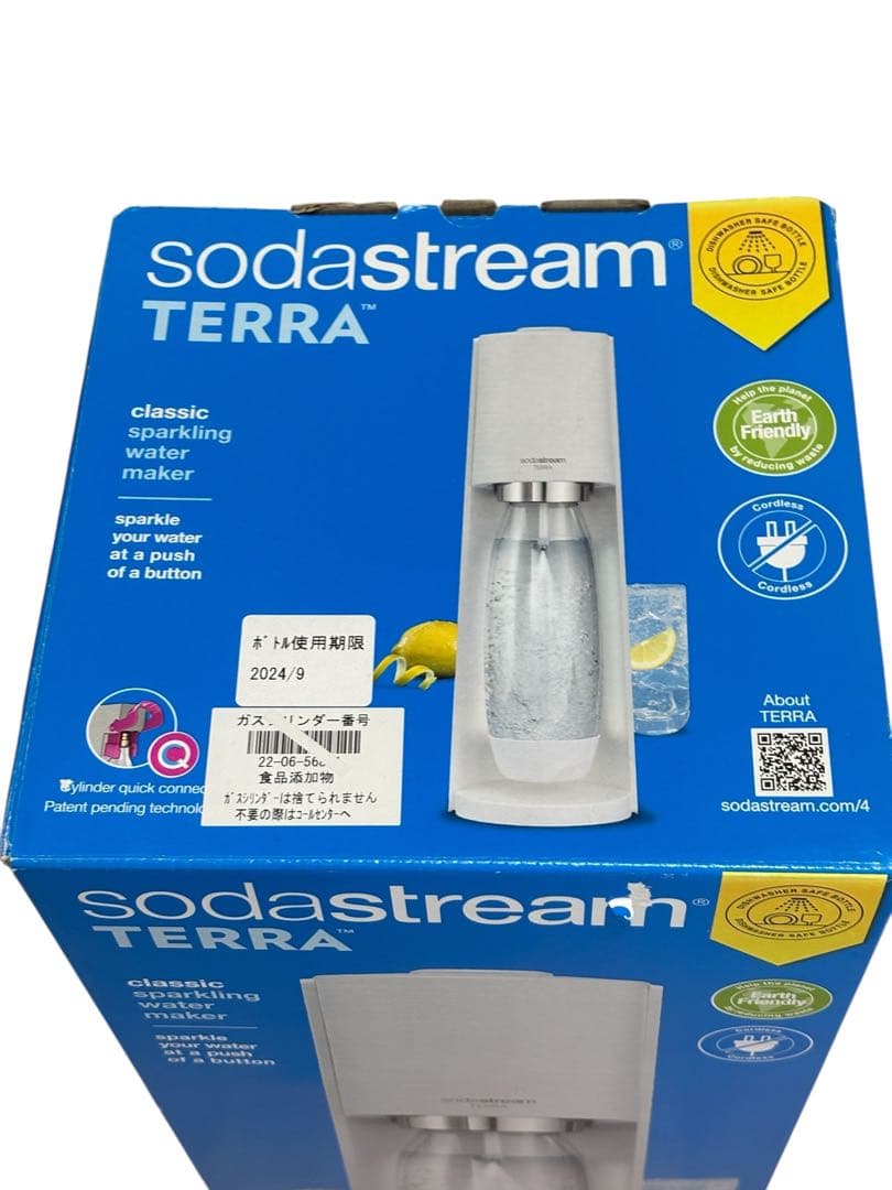 ✨新品未使用品✨sodastream TERRA 【テラ】炭酸メーカー　白