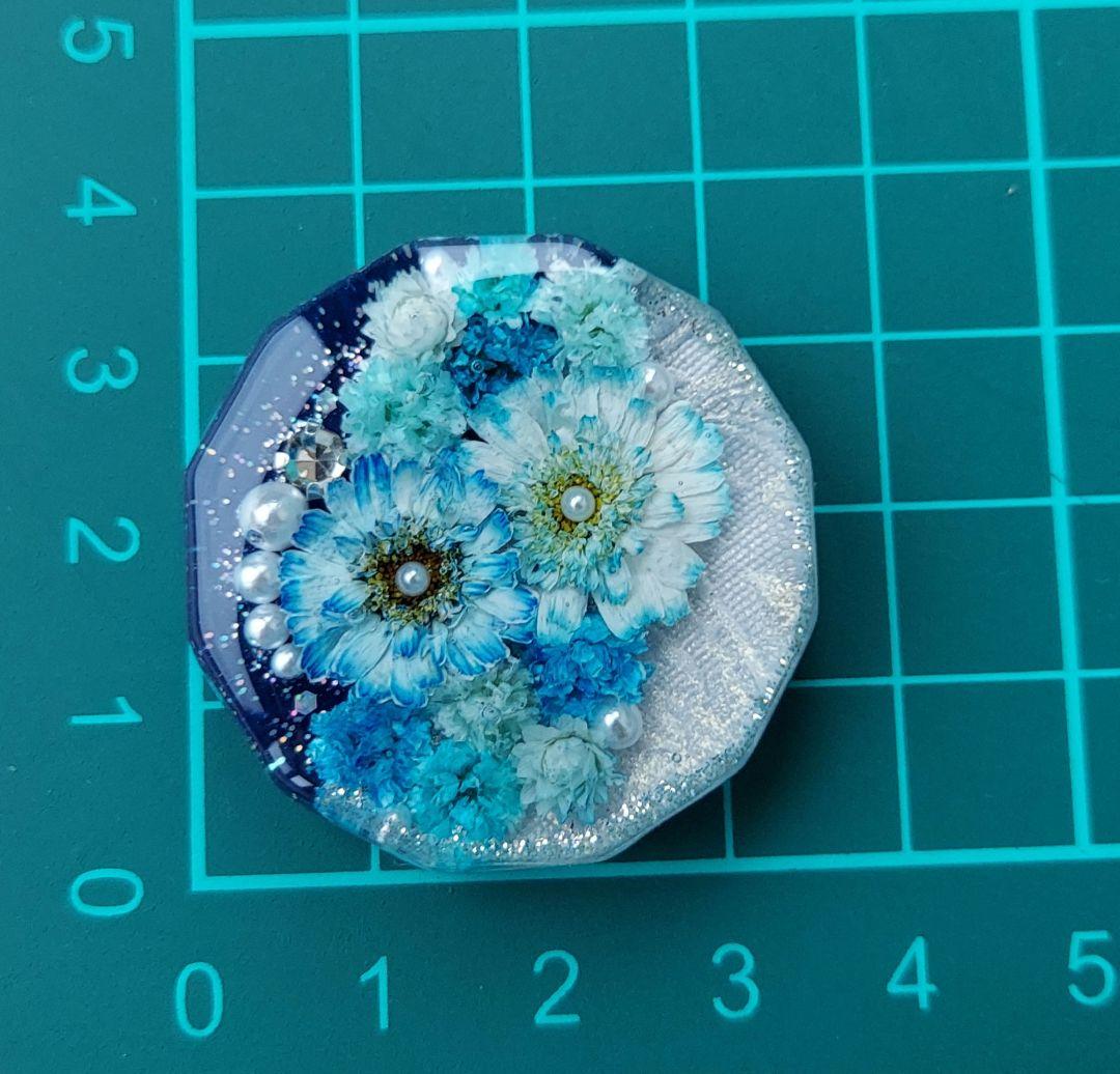 【1357】レジン　マトリカリア　ヘアゴム　ポニーフック　ブロ―チ　ハンドメイド