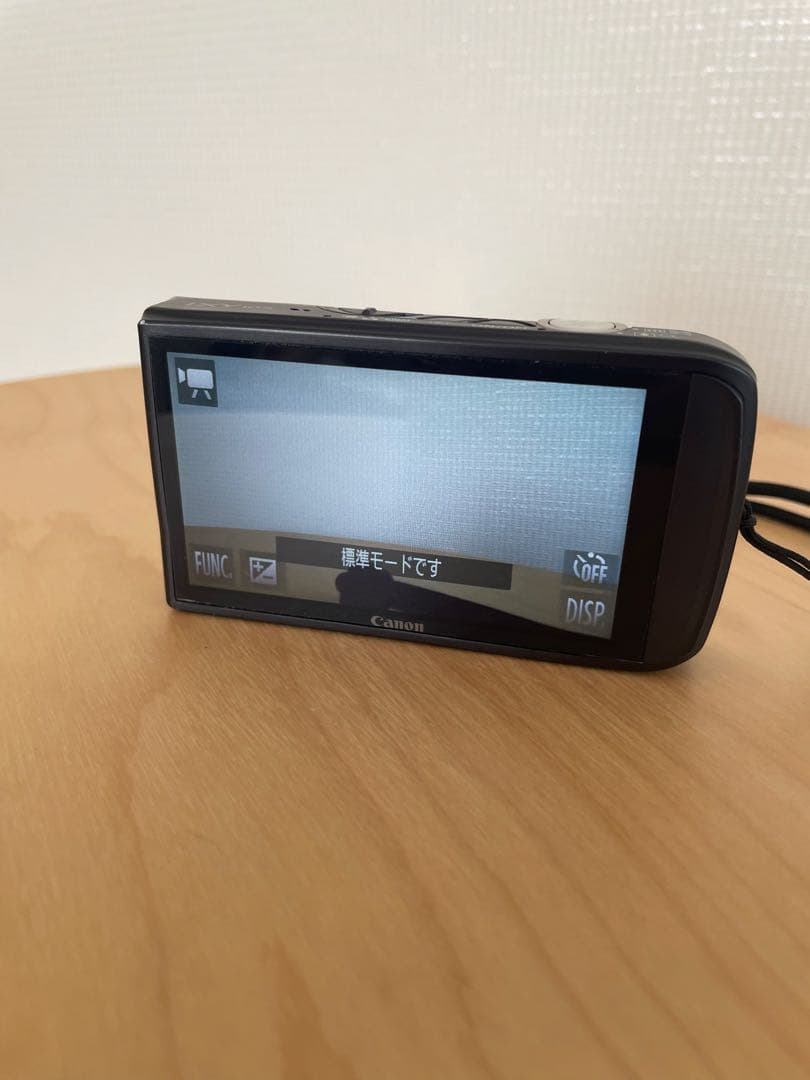 Canon IXY 10S デジタルカメラ　シルバー