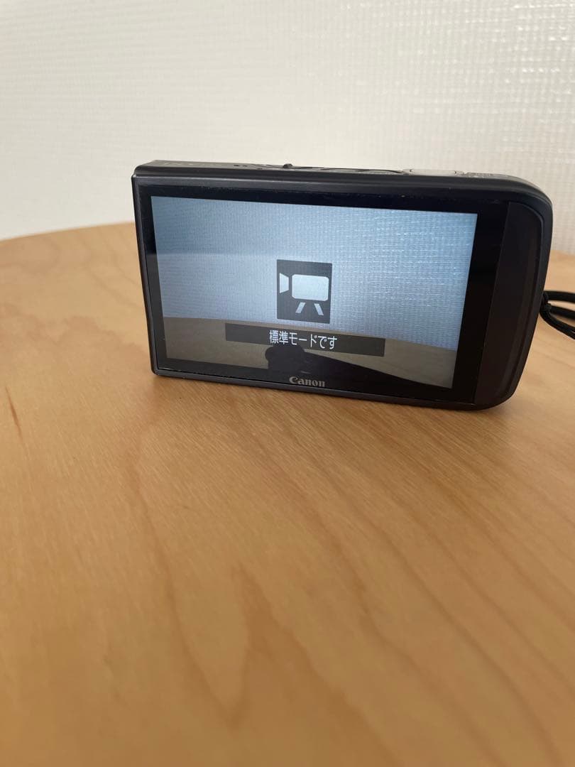Canon IXY 10S デジタルカメラ　シルバー