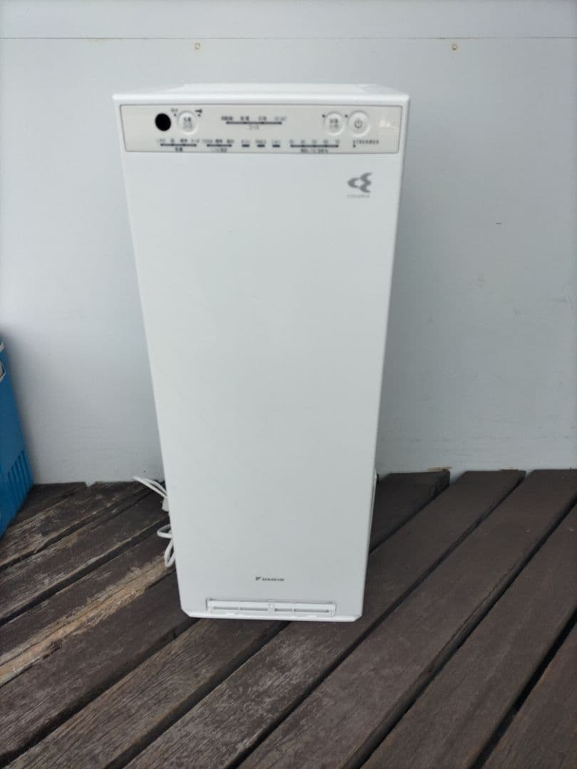 21年製　ダイキン　空気清浄機　MCK55XE8-W