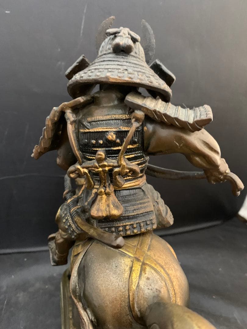 馬上【楠木正成公像】馬乗武士 置物 オブジェ