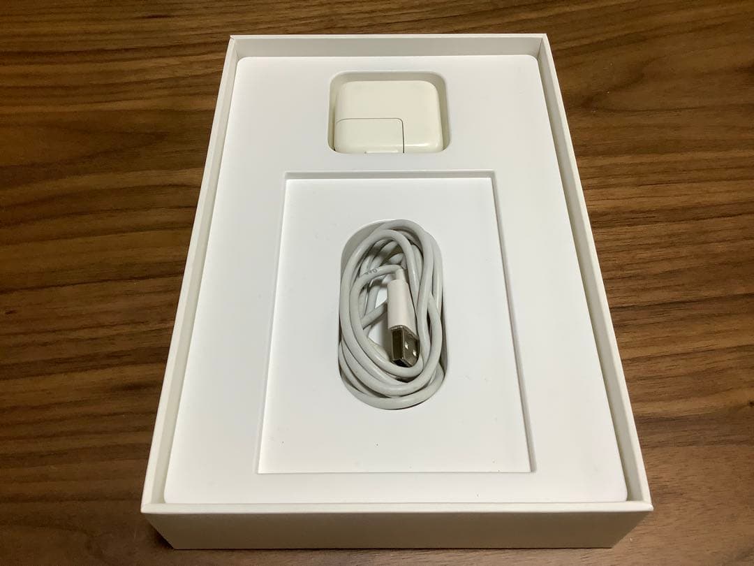 【Apple iPad mini 第4世代　ゴールド 】