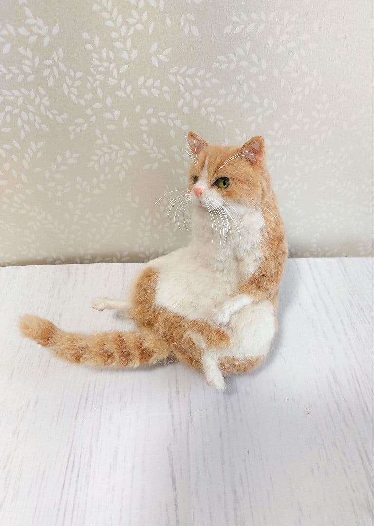 A*I様 羊毛フェルト　猫(茶トラ／白)