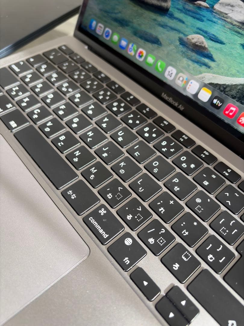 MacBook本体 MacBook Air (M1, 2020) MGN63J/A