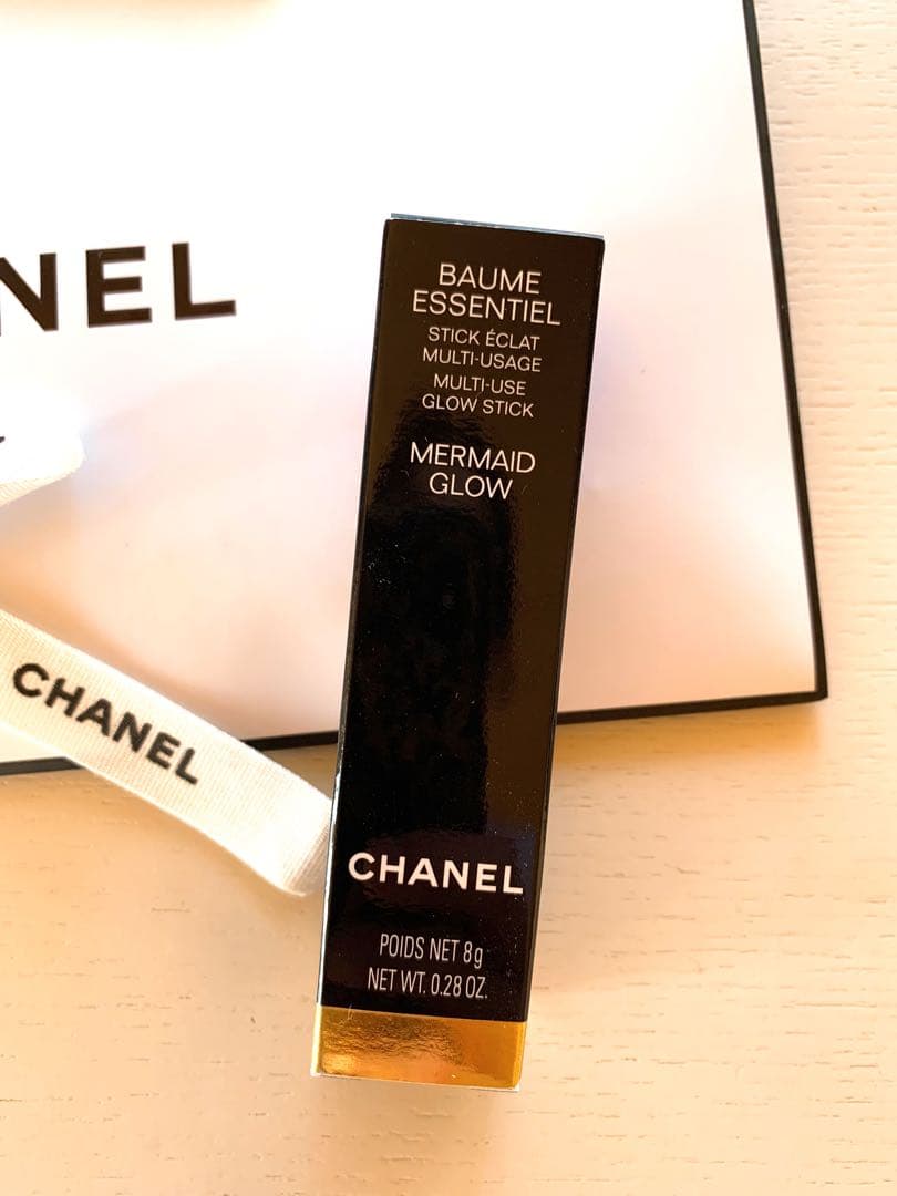 新品未開封CHANEL BAUME ESSENTIEL MERMAID GLOW