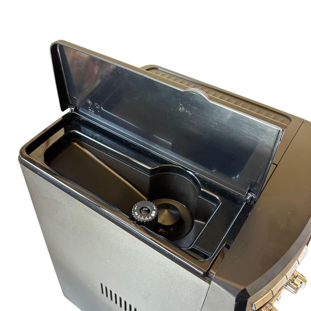 DeLonghi デロンギ マグニフィカ ESAM03110B