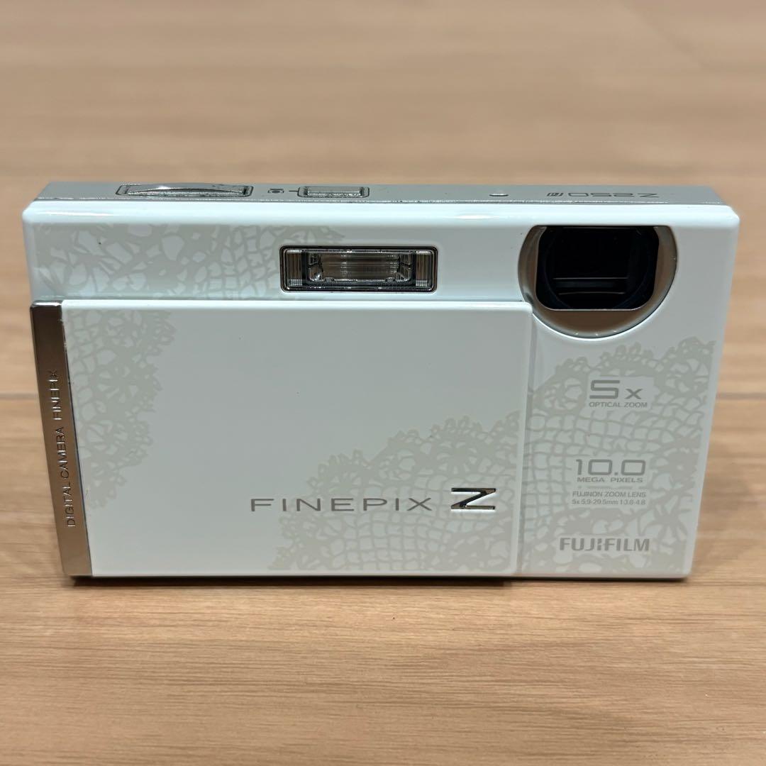 FUJIFILM 富士フィルム FinePix Z250fd ホワイト デジカメ