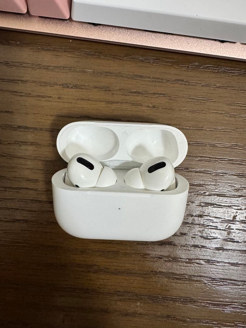 AirPods Pro 本体 ホワイト