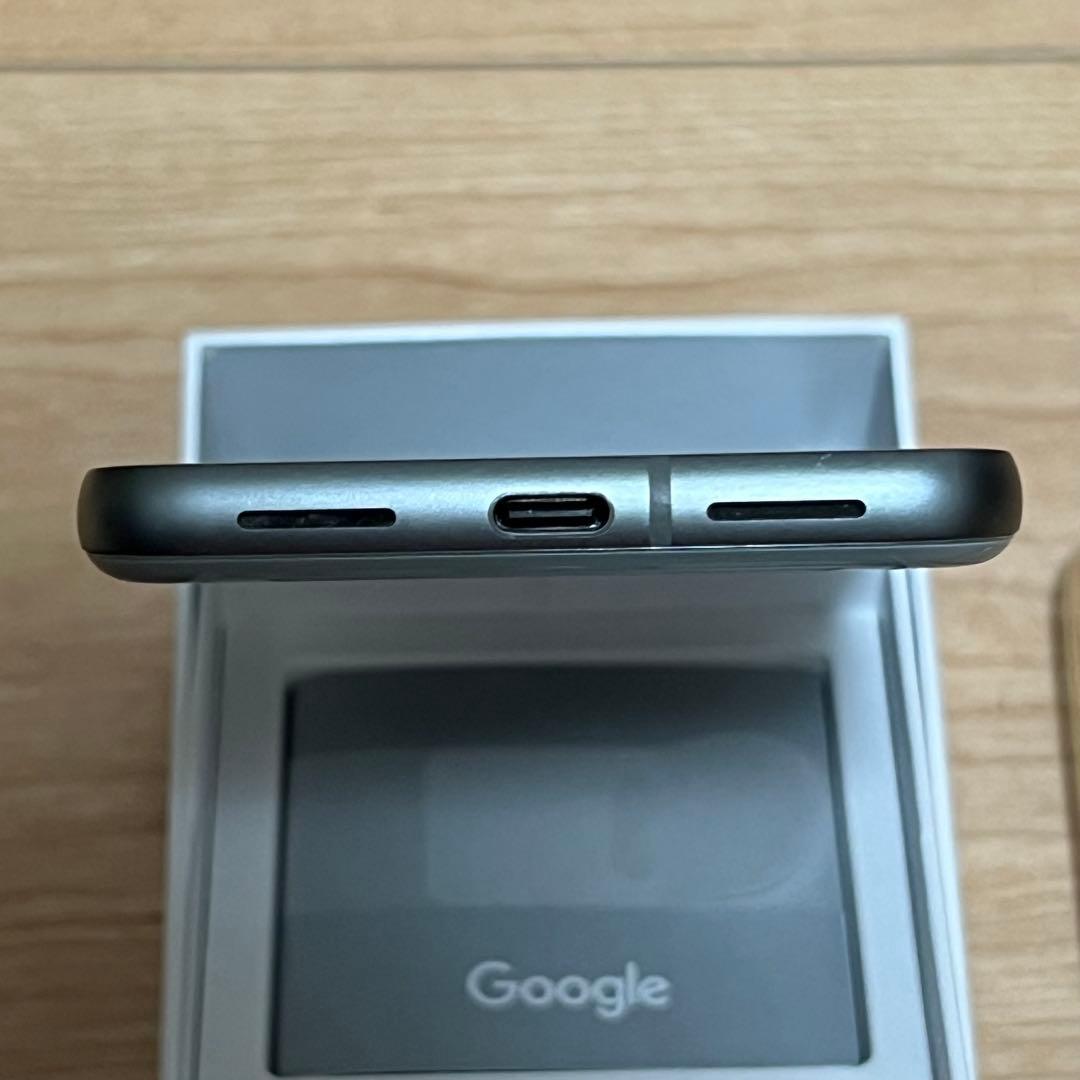 Google Pixel 8 SIMフリー　Hazel ヘーゼル 美品