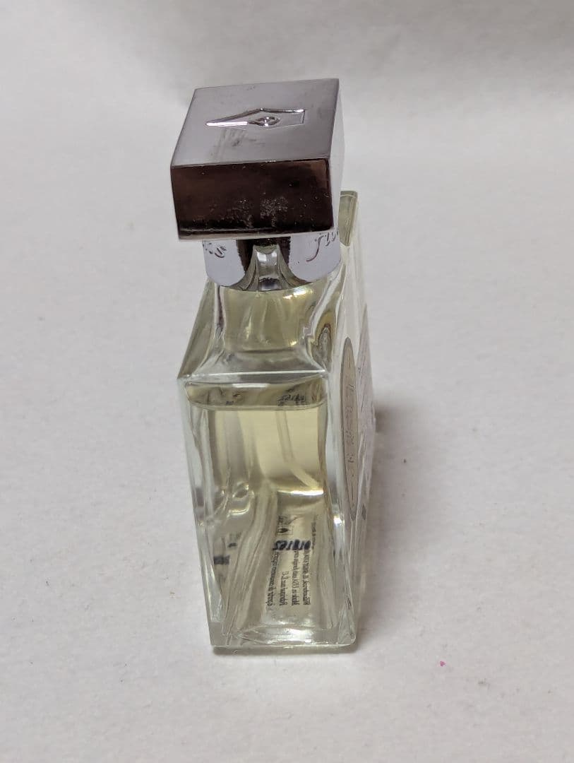 フィクションズロンドンShe Knew He Was Forever EDP
