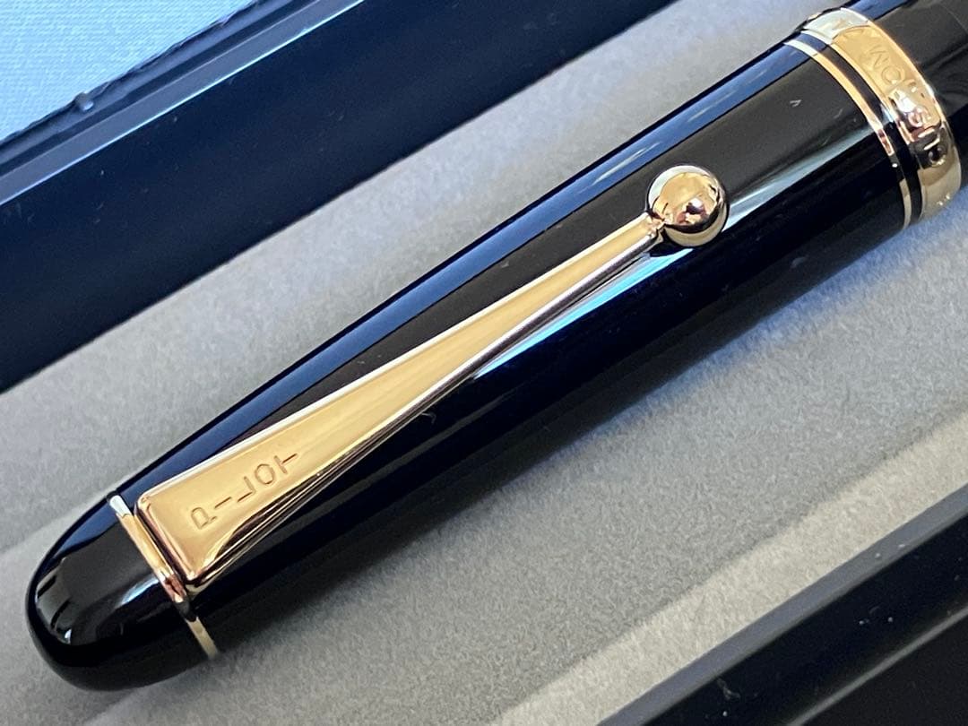 【新品】PILOT 万年筆 カスタム74FKK-12SR-BSM 中字 ブラック