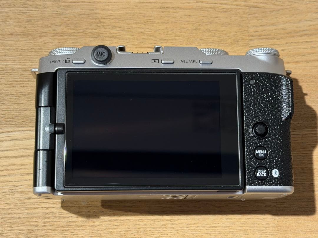 FUJIFILM X-M5 本体のみ